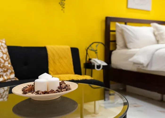 Greenbelt Makati With Balcony & Park Views * Manila